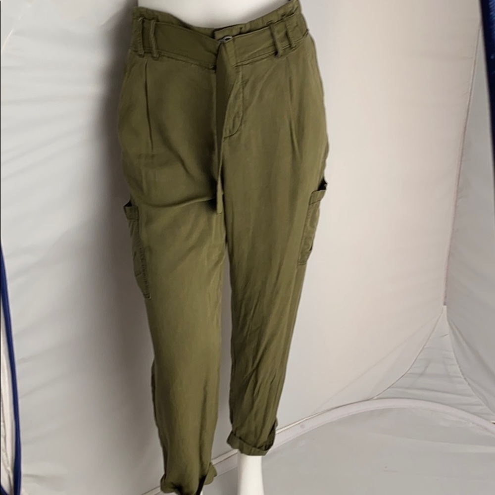 Free People high waist cropped cargo pants in Army green - Picture 2 of 13